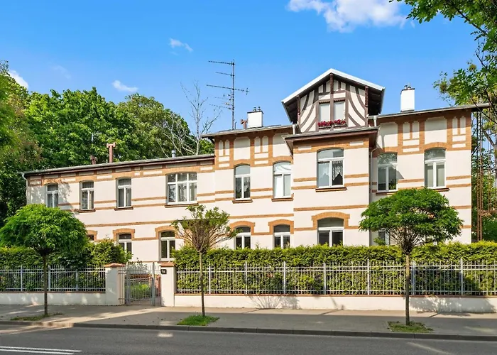Capri - Cozy & Comfortable Near Sopot Beach By Lion Apartments