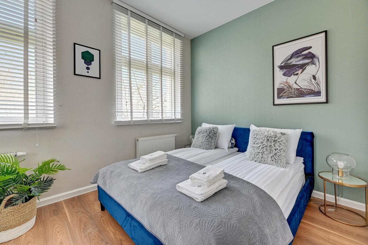 Capri - Cozy & Comfortable Near By Lion Apartment