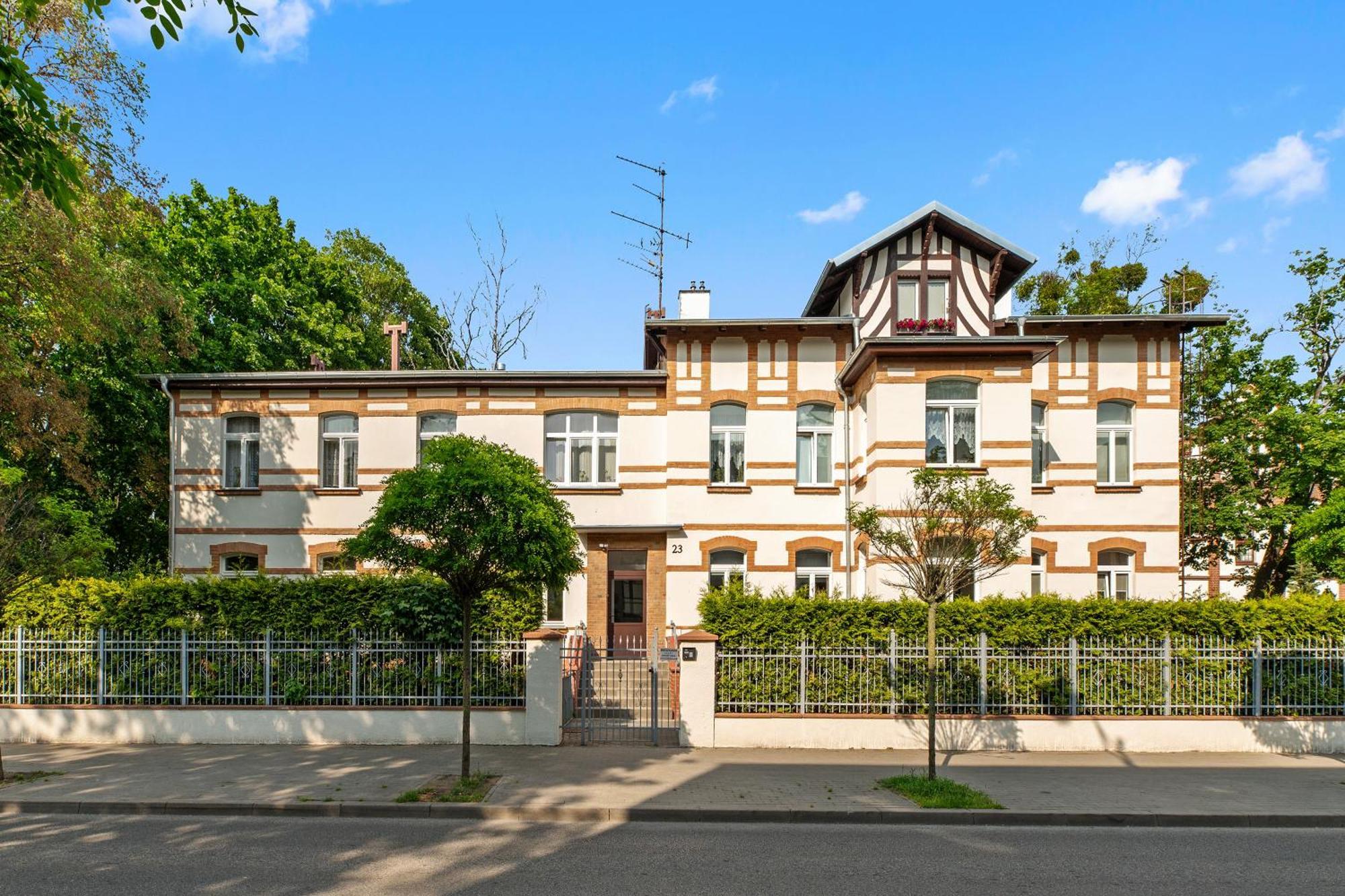 Apartment Capri - Cozy & Comfortable Near By Lion *